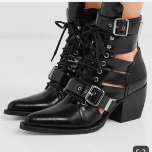 CHLOE Cut out booties